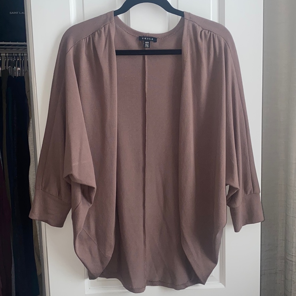 Flowy loose fitting cardigan, 3/4 sleeve